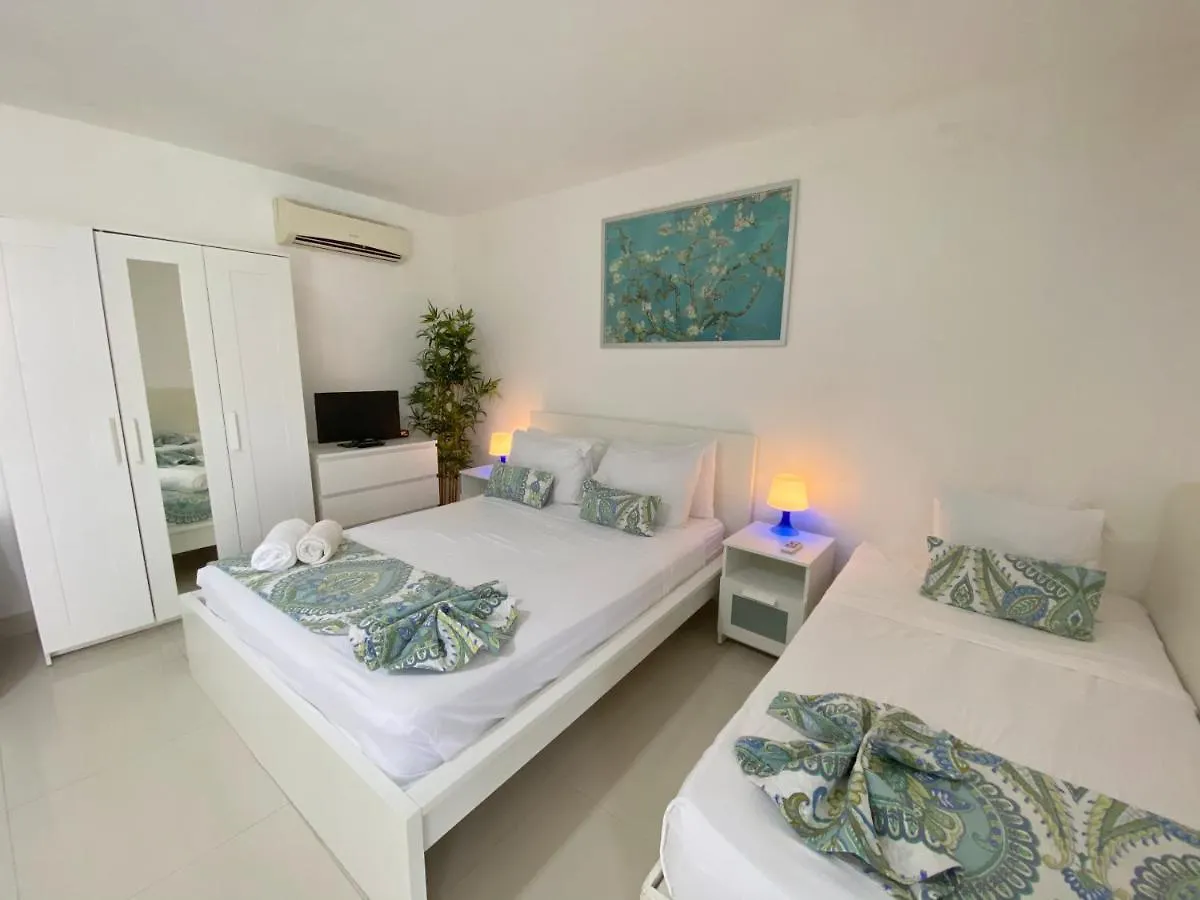 Relax Studios Deluxe Tropical Wifi Pool Parking Punta Cana 5*,